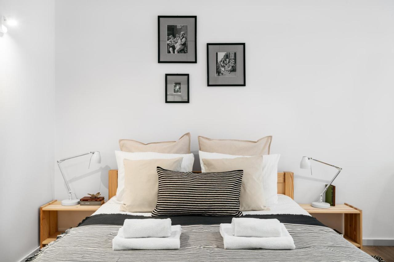 Art - Loftaffair Apartment